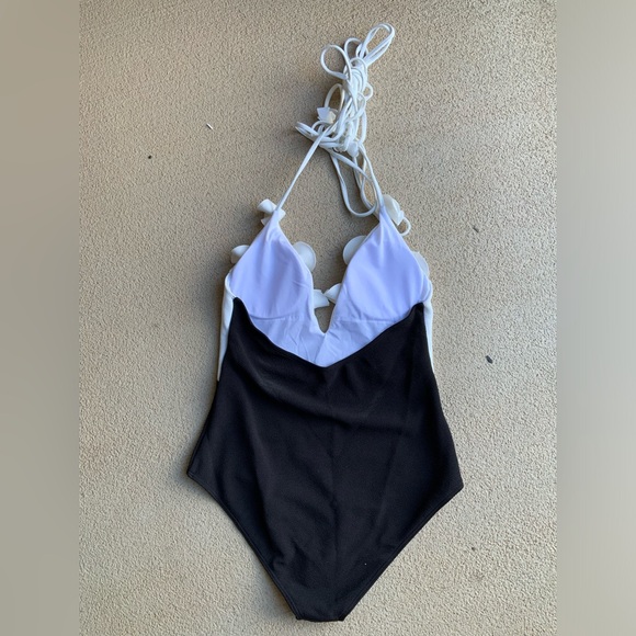 BRAND NEW Floral Appliqué Halter Black White One Piece Swimsuit Women’s SZ Large - Picture 11 of 15